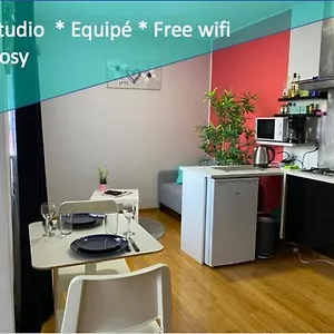  Apartamento Charmant Studio Entre L'atomium Et Le Centre Ville Bélgica